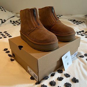 New in Box UGG Neumel Platform Zip Booties Size 8 in Chestnut